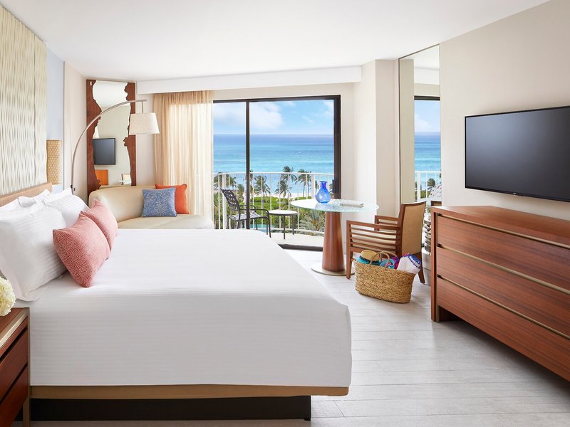 Atlantis Paradise Island - The Coral 45 - Room Example