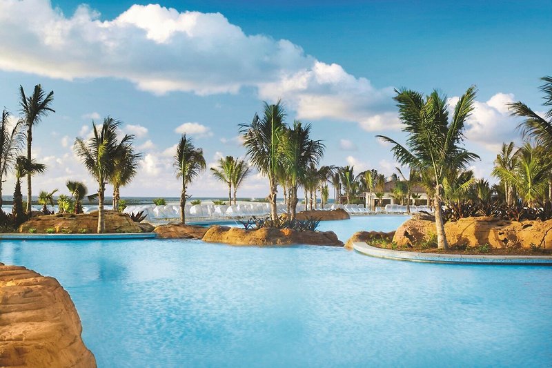 Atlantis Paradise Island - The Cove 3