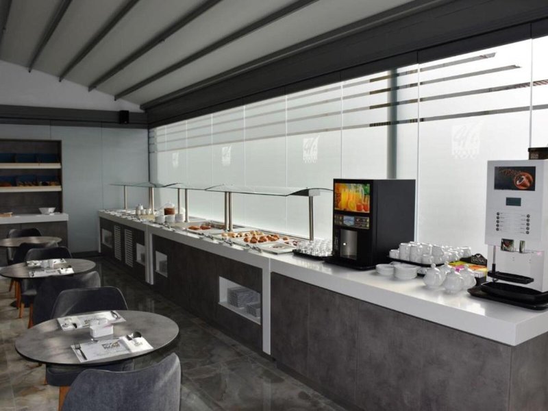 4-You Hotel-Apartments 12