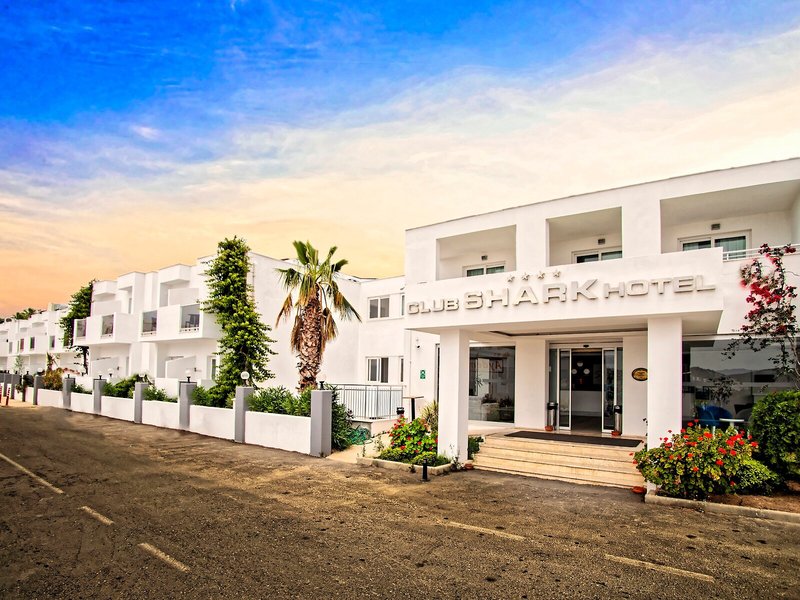 Shark Club Hotel 2