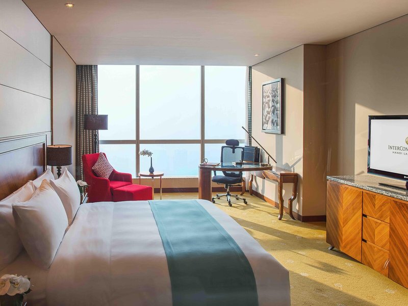 Intercontinental Hanoi Landmark 72 43