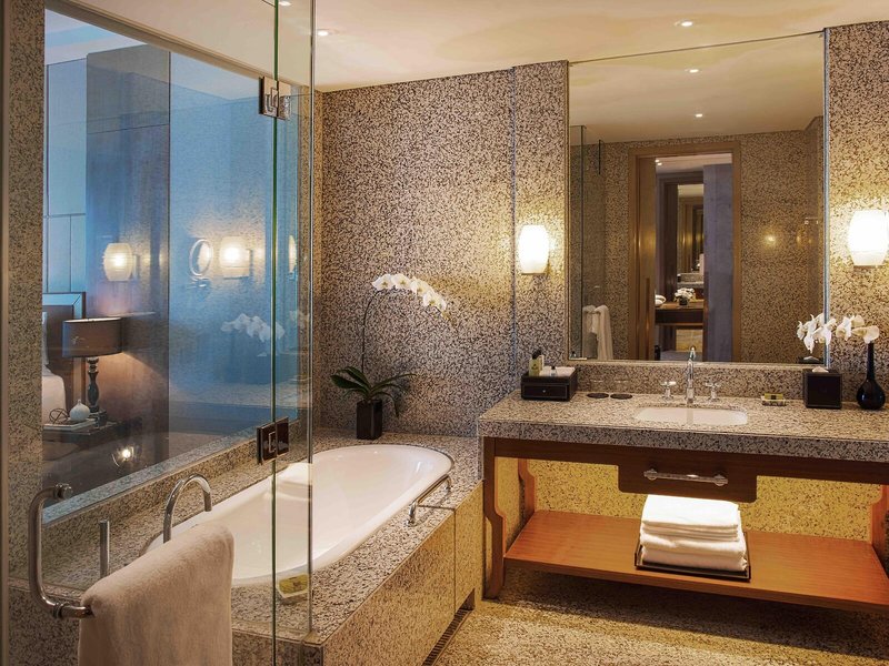 Intercontinental Hanoi Landmark 72 50