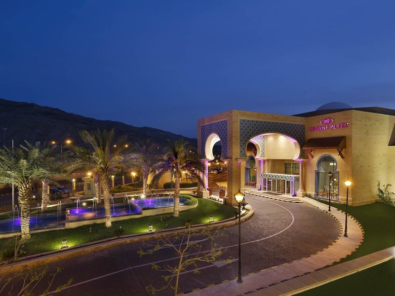 Crowne Plaza Jordan - Dead Sea Resort & Spa 4
