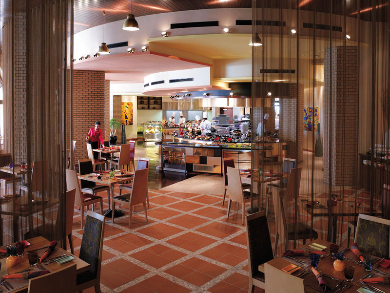 Shangri-La Barr Al Jissah Resort & Spa - Al Waha 14