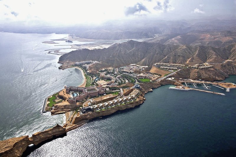 Shangri-La Barr Al Jissah Resort & Spa - Al Waha 8