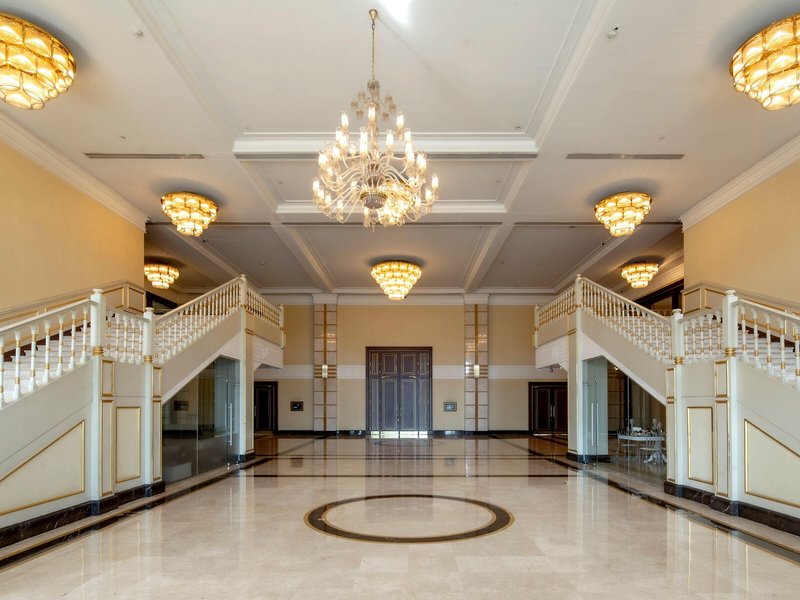 Crowne Plaza Hotel Istanbul - Asia 9