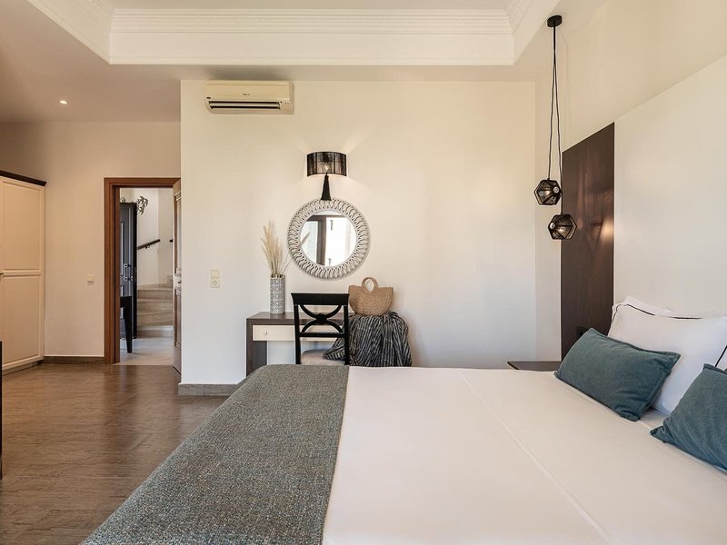 Caldera Theros Villas Chania 11