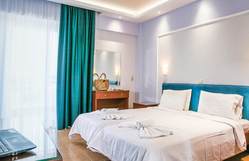 Royal Hotel & Apartments 2