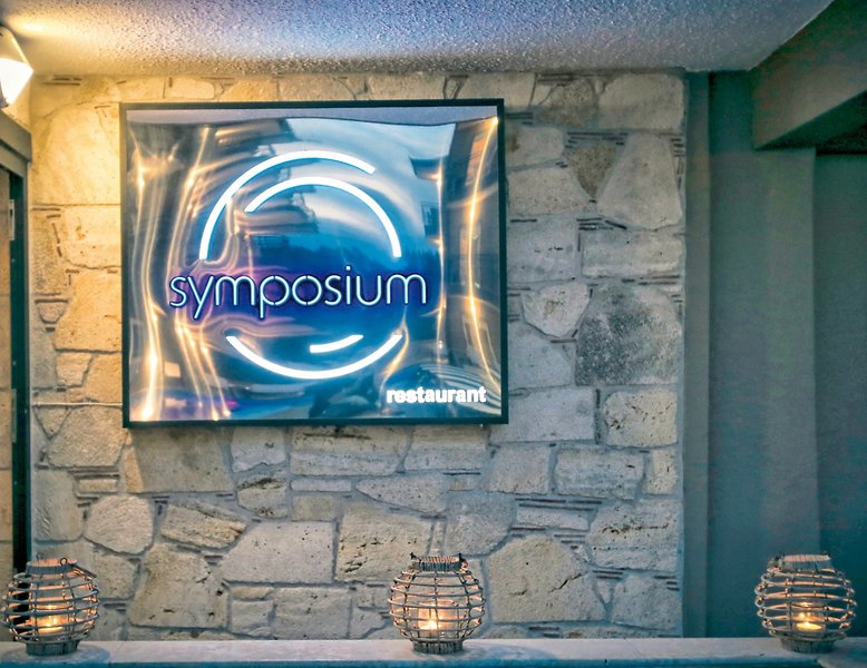 Royal Hotel & Apartments 5