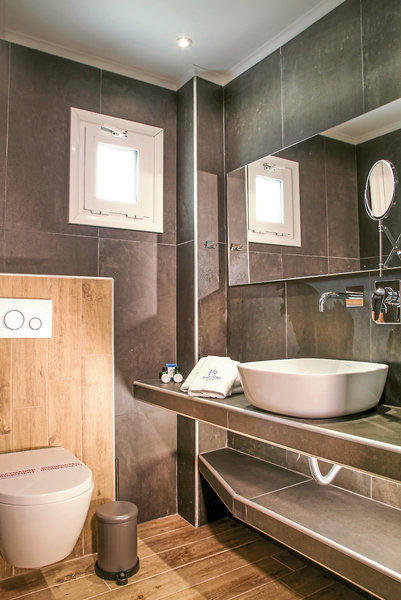 Royal Hotel & Apartments 23