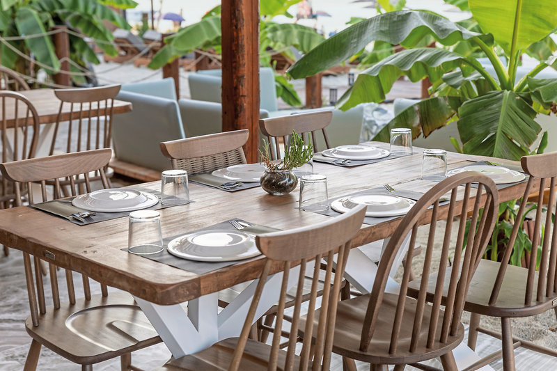 Royal Hotel & Apartments 33