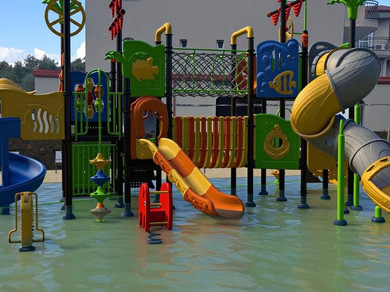 Royal Hotel and Suites 7