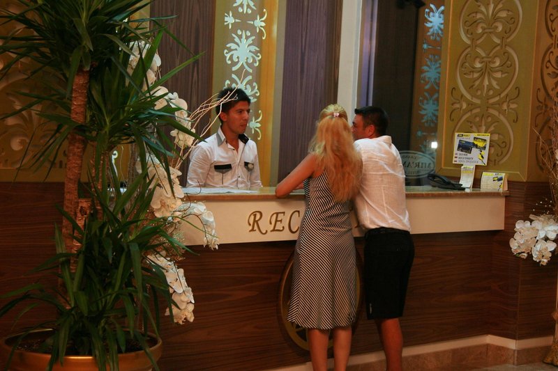 Grand Miramor Hotel 9