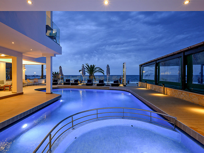 Fereniki Holiday Resort & Spa - Golden Bay 9