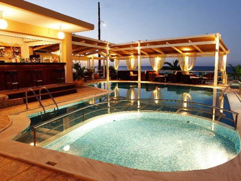 Mare Boutique 16