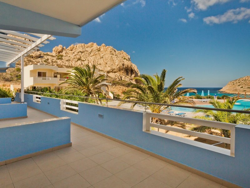 Royal Beach Hotel 10