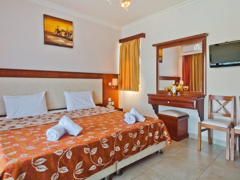 Royal Beach Hotel 20