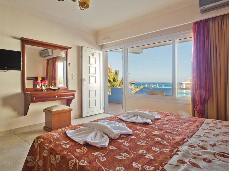 Royal Beach Hotel 24