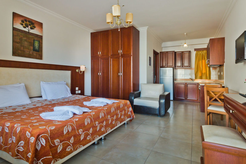 Royal Beach Hotel 13