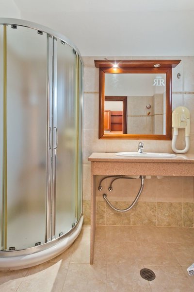 Royal Beach Hotel 17