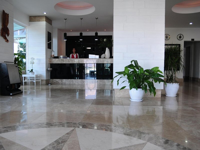 Alesta Yacht Hotel 8