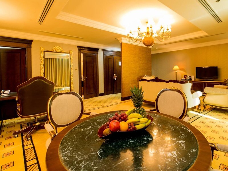 Grand Excelsior Hotel Al Barsha 9