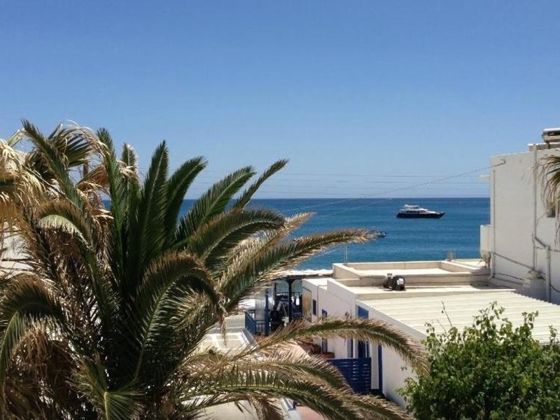 Kamari Blu Boutique Hotel 5