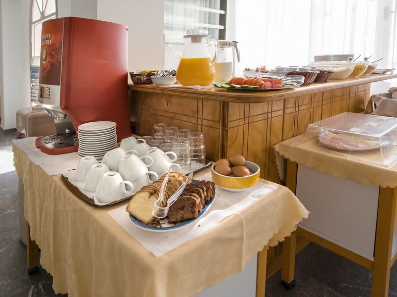 Kamari Blu Boutique Hotel 6