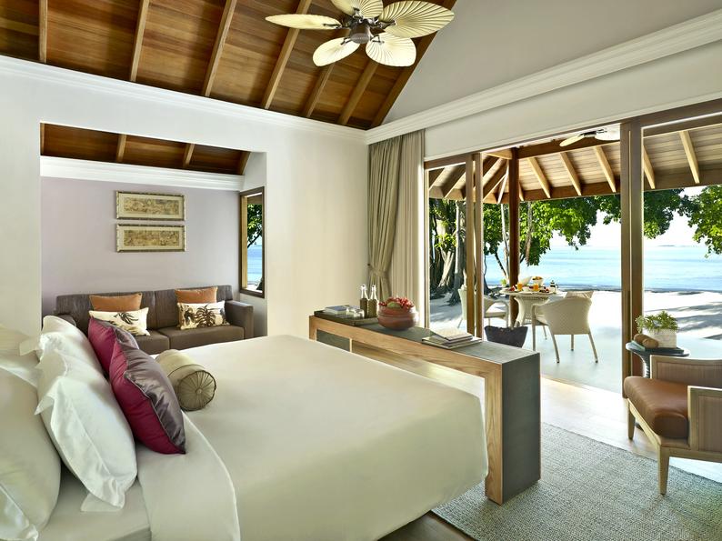 Dusit Thani Maldives 8
