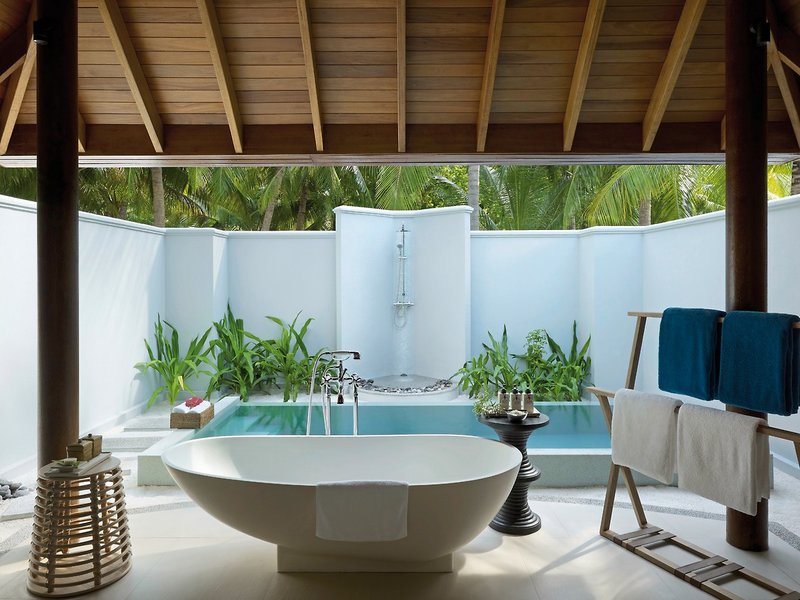 Dusit Thani Maldives 9
