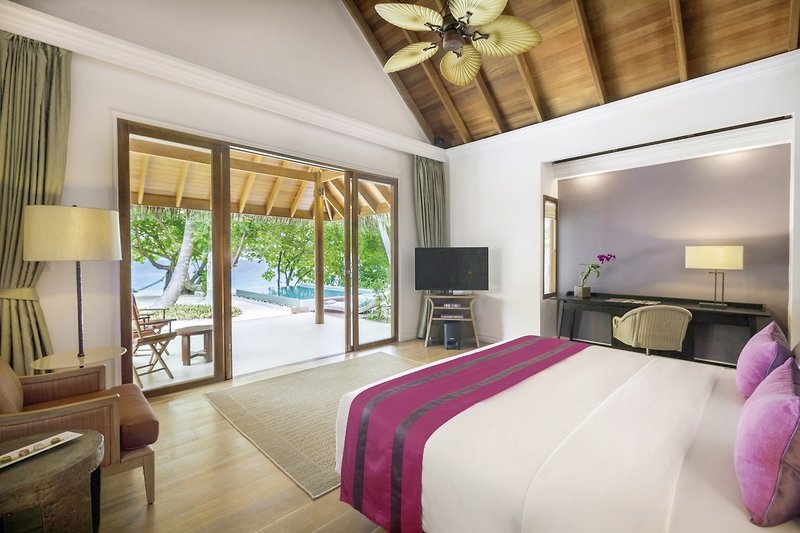 Dusit Thani Maldives 10
