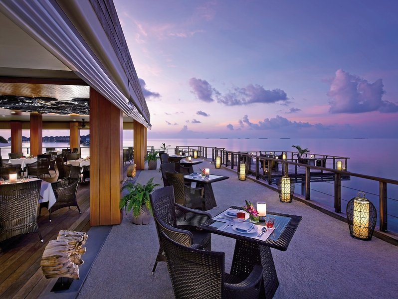 Dusit Thani Maldives 23