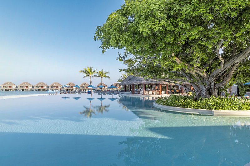 Dusit Thani Maldives 32