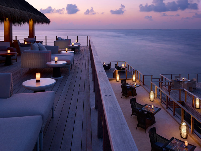 Dusit Thani Maldives 17