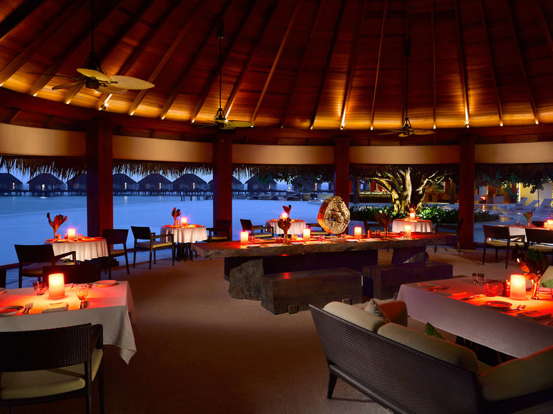 Dusit Thani Maldives 19