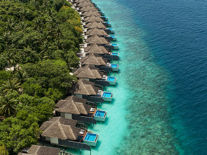 Dusit Thani Maldives 12
