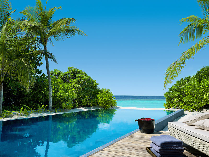 Dusit Thani Maldives 16