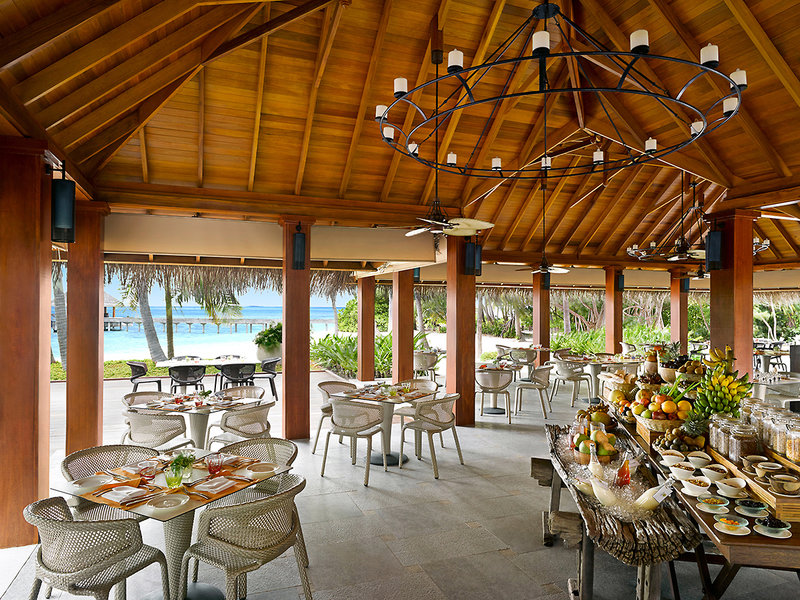 Dusit Thani Maldives 23