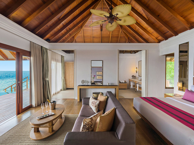 Dusit Thani Maldives 25