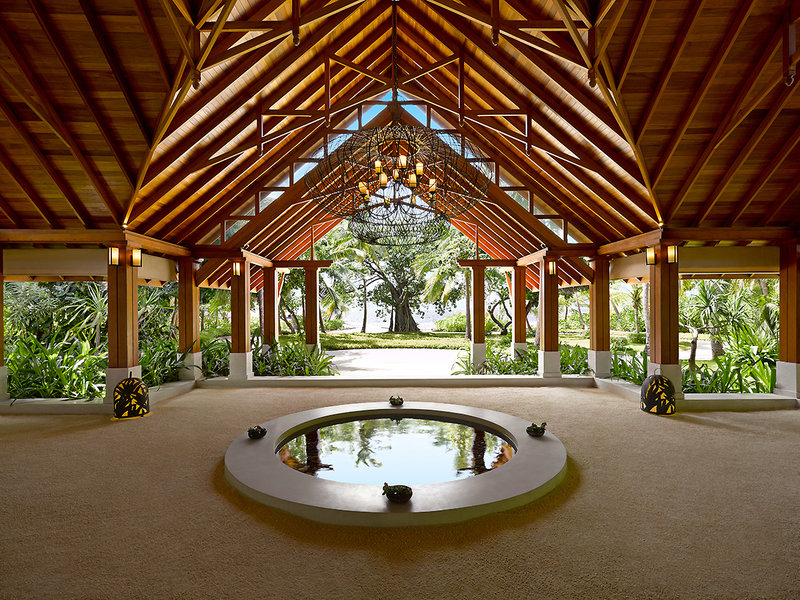 Dusit Thani Maldives 31