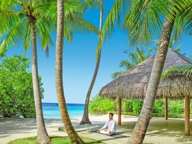 Dusit Thani Maldives 35