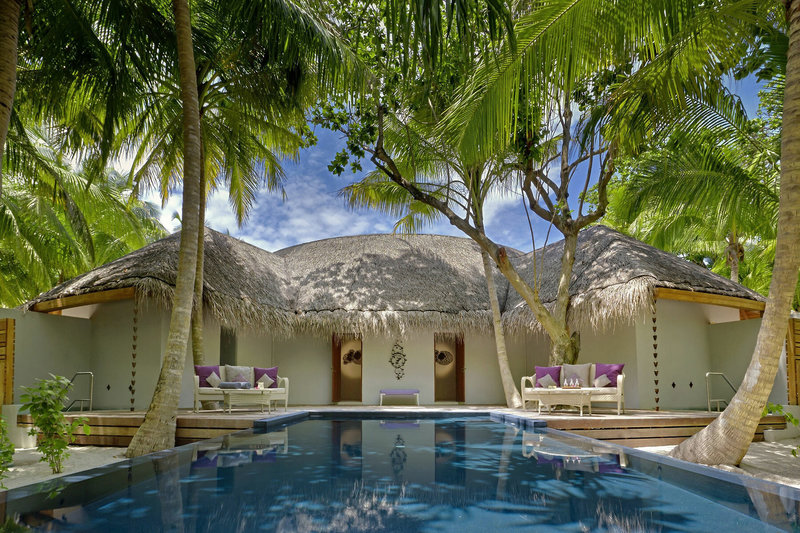 Dusit Thani Maldives 13