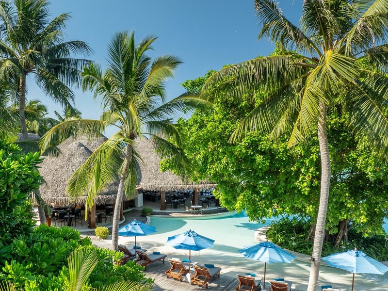 Dusit Thani Maldives 8