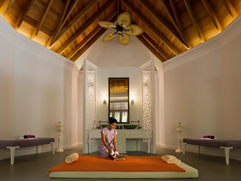 Dusit Thani Maldives 44