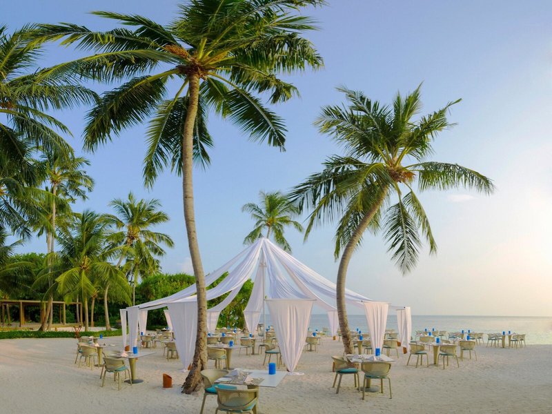 Dusit Thani Maldives 18