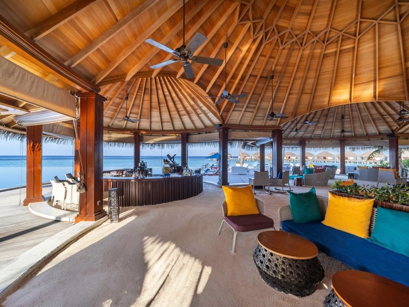 Dusit Thani Maldives 25