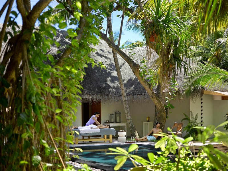 Dusit Thani Maldives 40