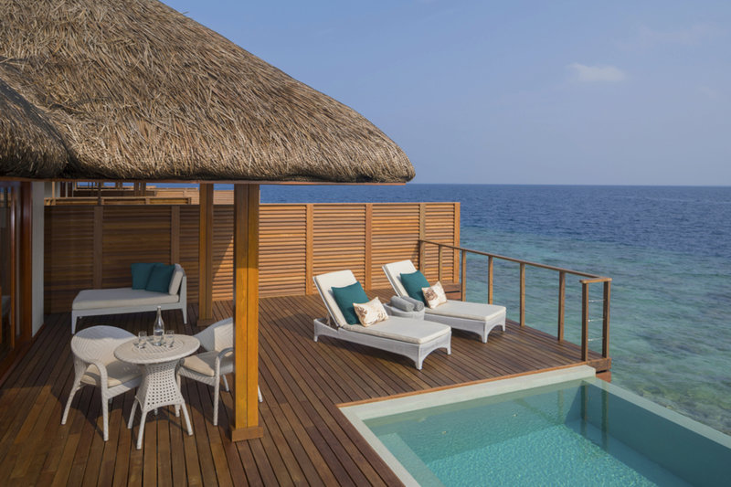 Dusit Thani Maldives 8