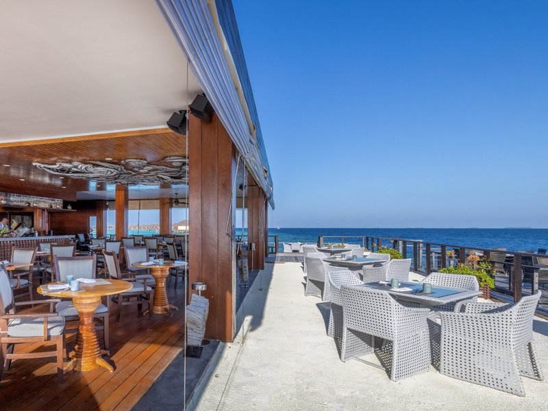 Dusit Thani Maldives 14