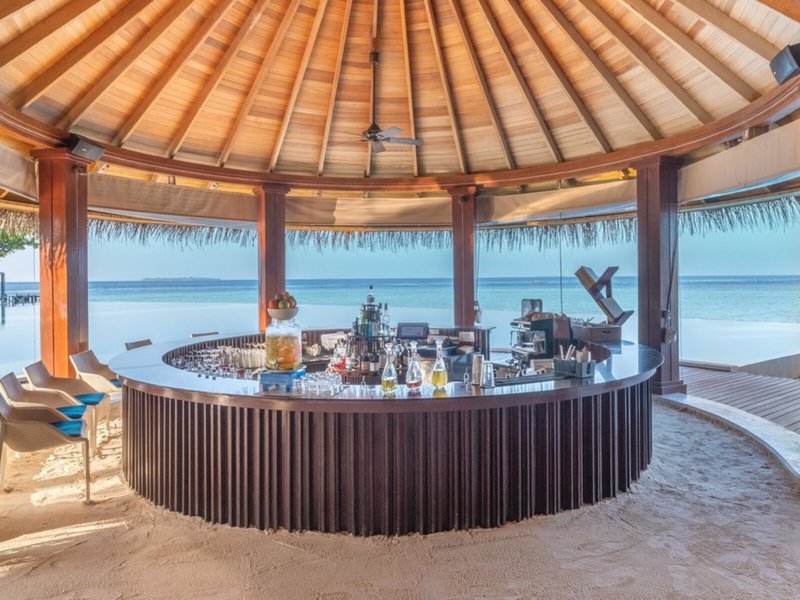 Dusit Thani Maldives 26